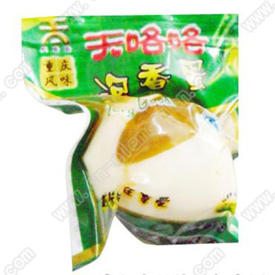 A bag feeding structure of a bag feeding type packaging machine